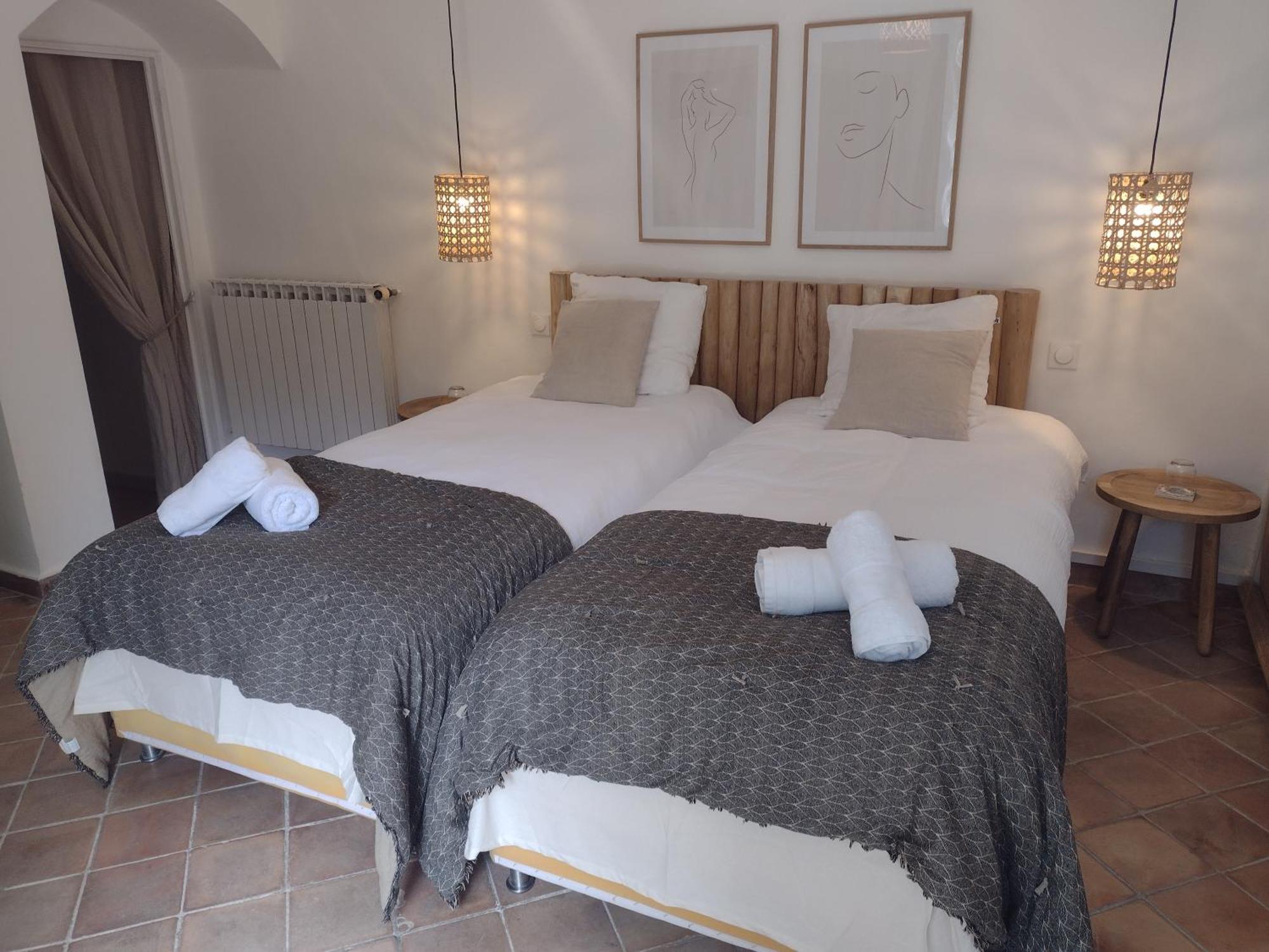 La Maison Des Autres, Piscine Chauffee, Chambres D'Hotes Proches Uzes, Nimes, Pont Du Gard Saint-Genies-de-Malgoires Pokoj fotografie