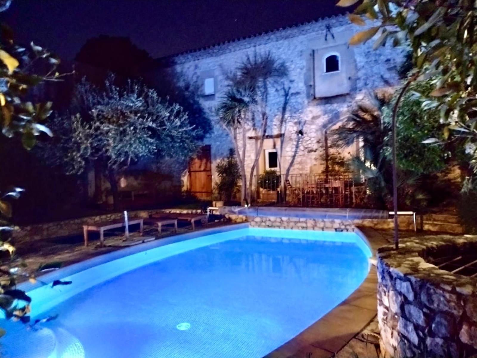 La Maison Des Autres, Piscine Chauffee, Chambres D'Hotes Proches Uzes, Nimes, Pont Du Gard Saint-Genies-de-Malgoires Exteriér fotografie